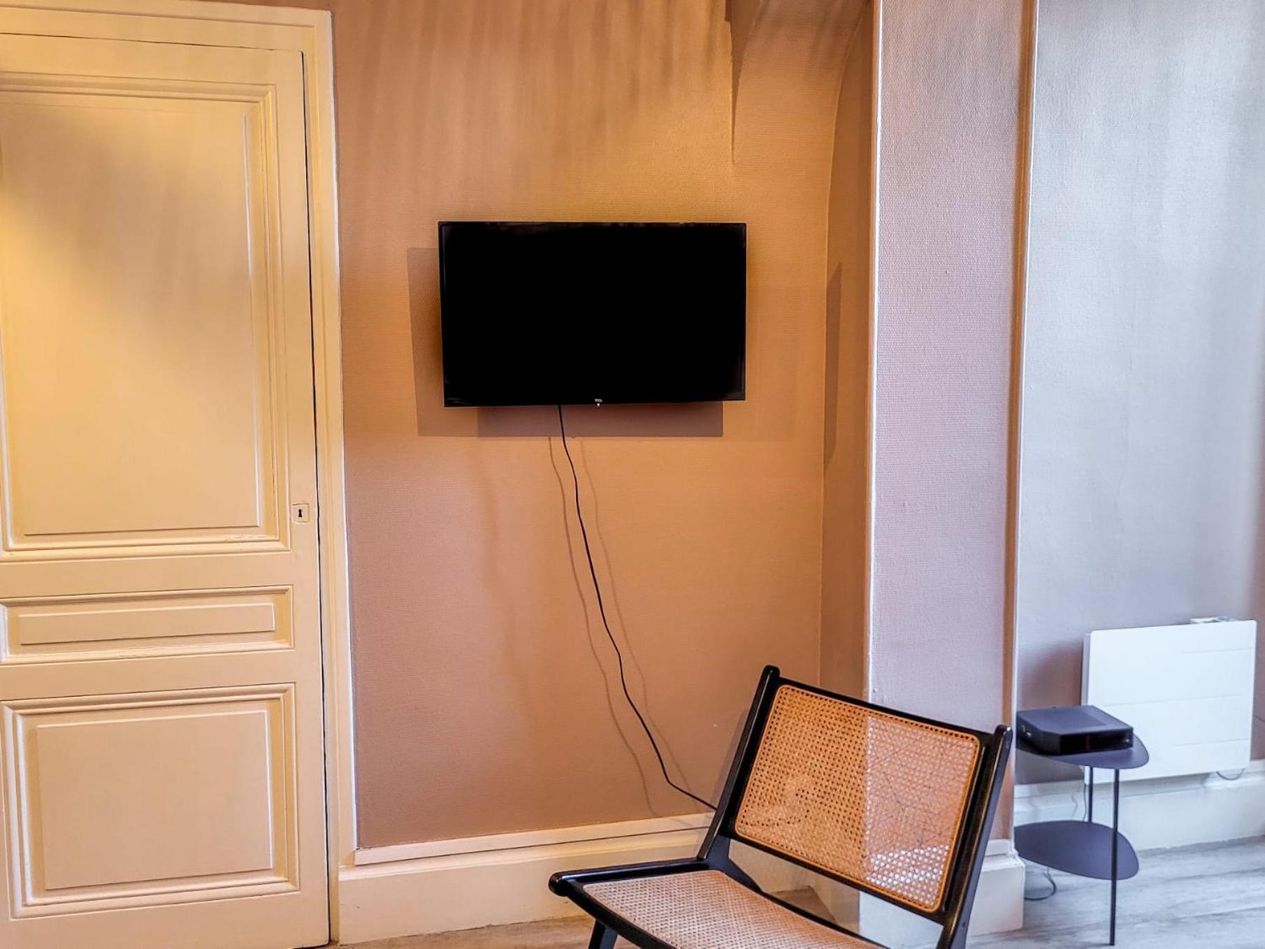 Suite Petraa Lyon Exterior photo