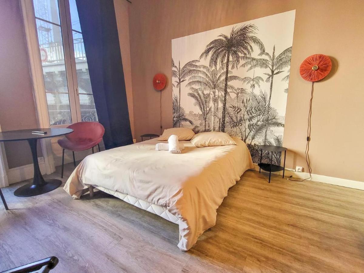 Suite Petraa Lyon Exterior photo