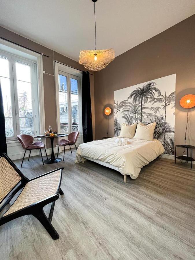 Suite Petraa Lyon Exterior photo
