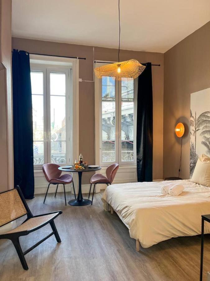 Suite Petraa Lyon Exterior photo